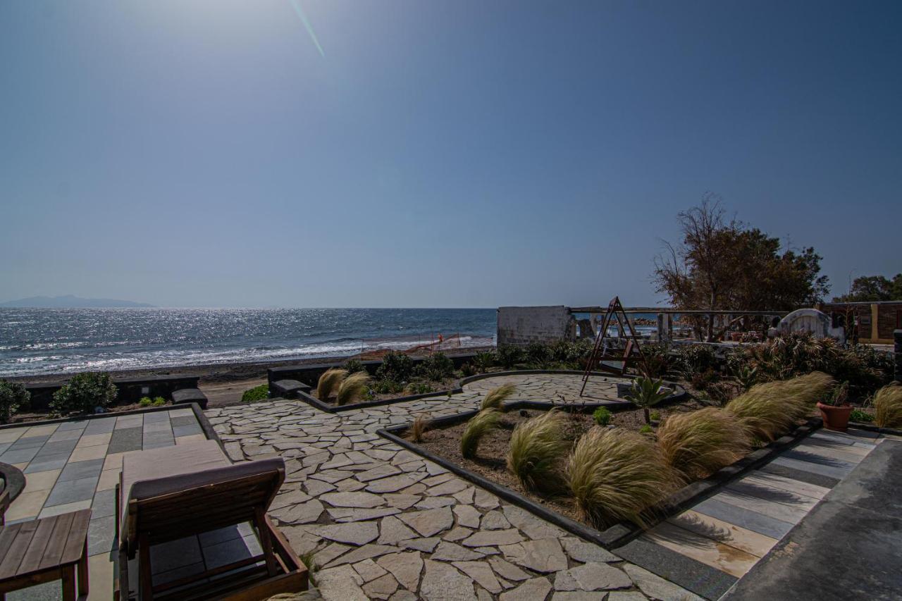 Blue Magic Villas 아이아파라셰비 외부 사진